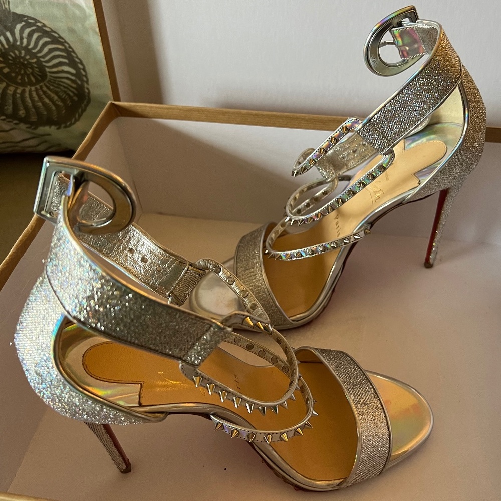 Womens shoes Christian Louboutin size